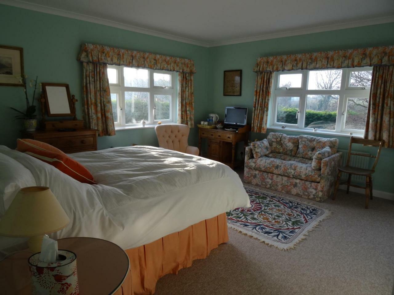 Bed and Breakfast The Newnham White House Бэлдок Экстерьер фото